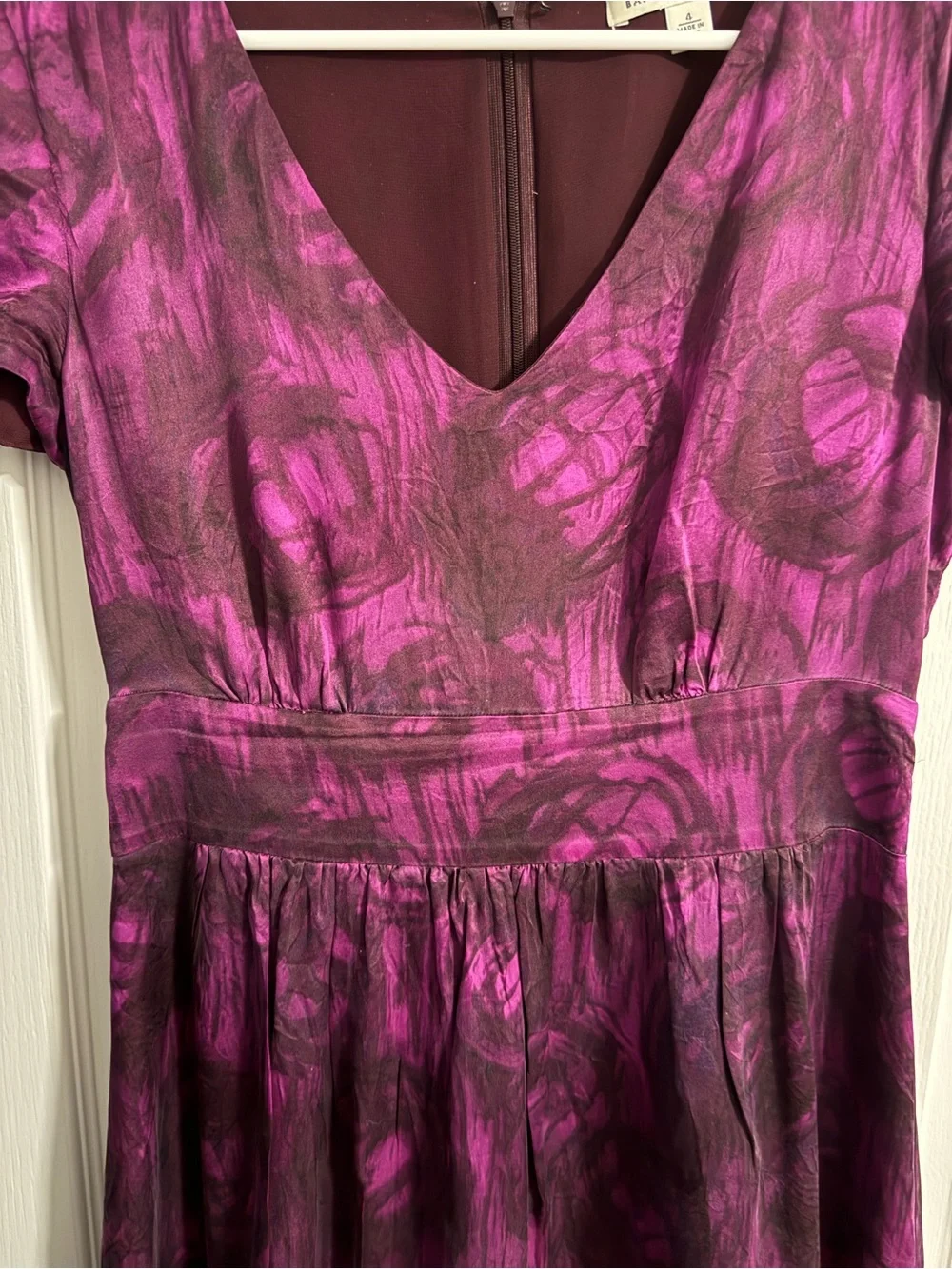 Banana Republic Plum V-Neck Short Sleeve Dress